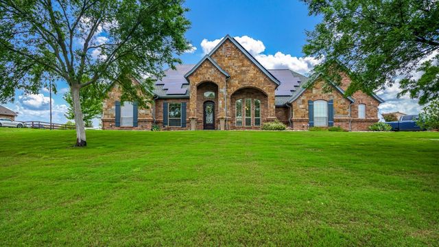 6811 Katie Corral Dr, Fort Worth, TX 76126