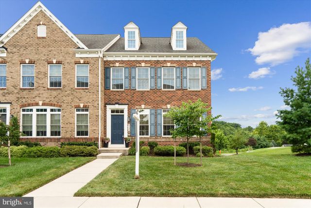 8135 Village Crest Dr #125, Ellicott City, MD 21043