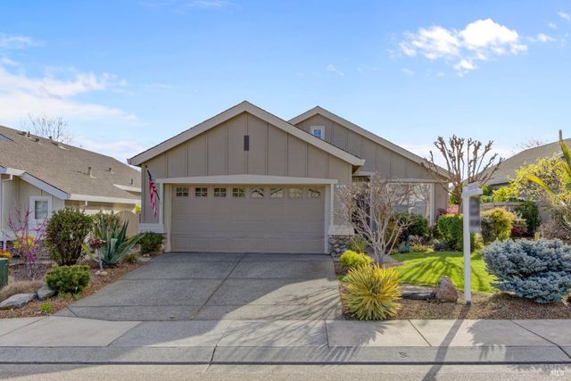 312 Rolling Hill Ct, Cloverdale, CA 95425