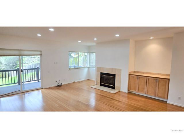 175 Koch Rd, Corte Madera, CA 94925