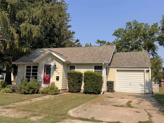602 Superior St, Emmetsburg, IA 50536