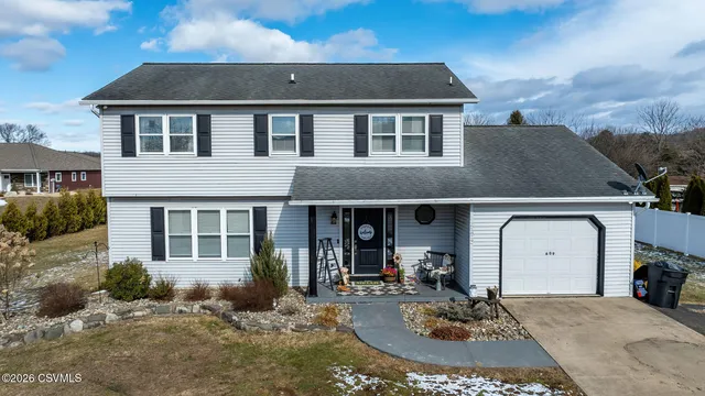 609 West St, Nescopeck, PA 18635