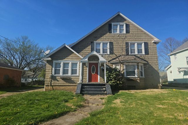 1505 E  Main St, Louisville, OH 44641
