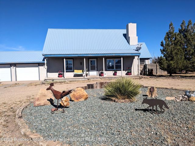 146 Calle Del Papalote, Carrizozo, NM 88301