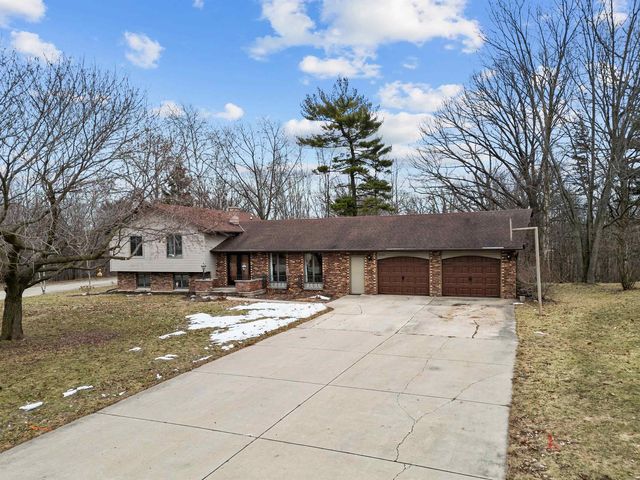 2836 Continental Dr, Green Bay, WI 54311