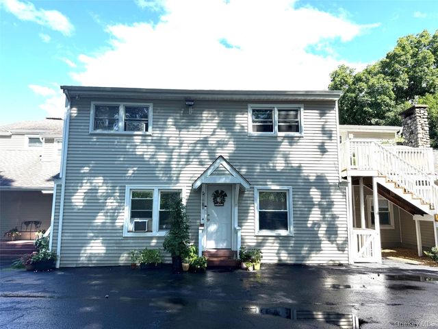 1 Parker Dr #4, Mahopac, NY 10541