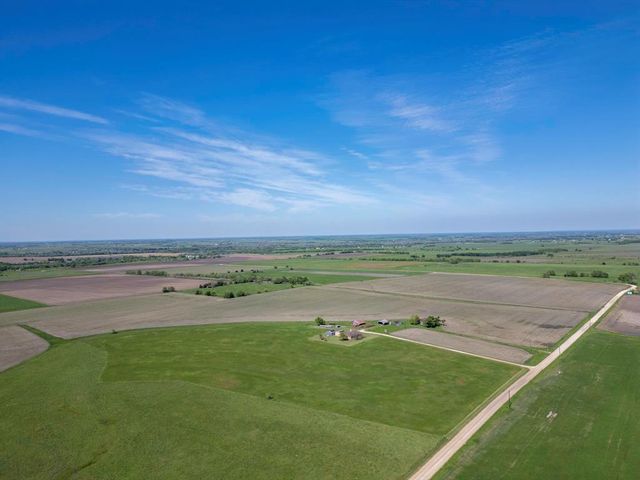 1202 County Road 438, Thorndale, TX 76577
