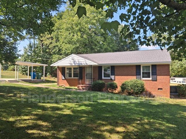 1317 Ross Dr, Albemarle, NC 28001