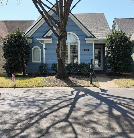 263 Island Village Dr, Memphis, TN 38103