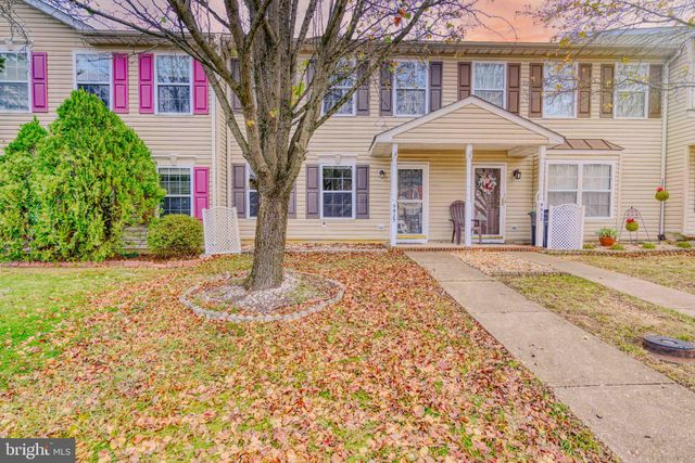 9925 Matti Hill Ct, Fredericksburg, VA 22408
