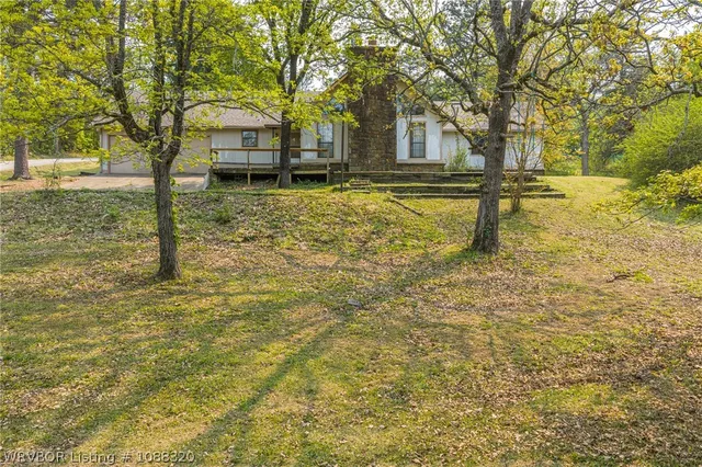 743 W  13th St, Waldron, AR 72958