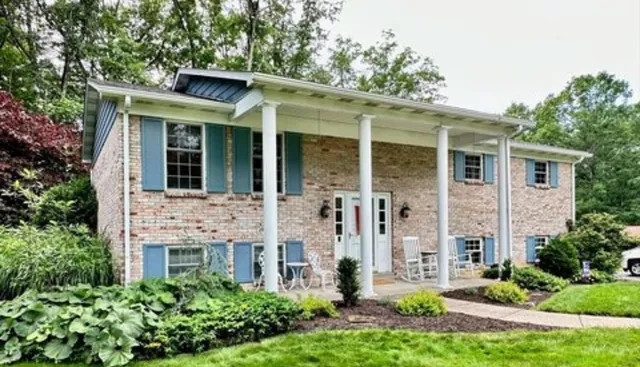 800 Overlook Dr, Beckley, WV 25801