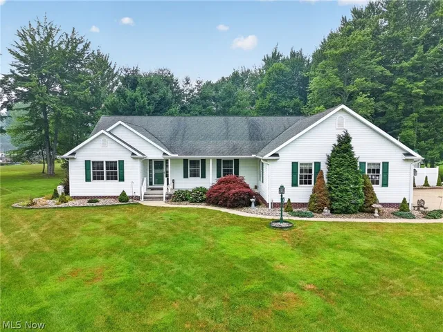 2940 Corries Way, Conneaut, OH 44030