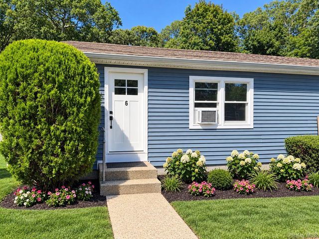 305 Smithtown Blvd #6, Nesconset, NY 11767