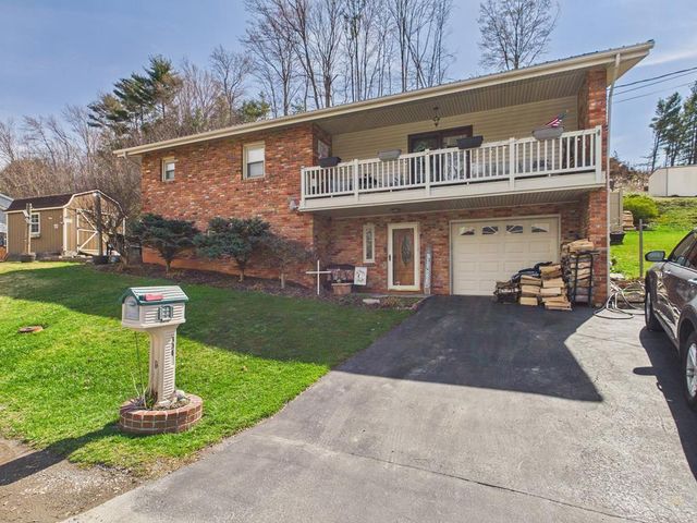 304 Park Dale St, Bluefield, VA 24605