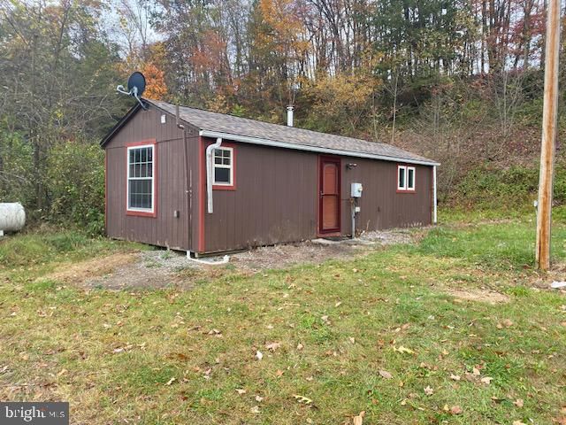 578 Middle Rd, Honey Grove, PA 17035