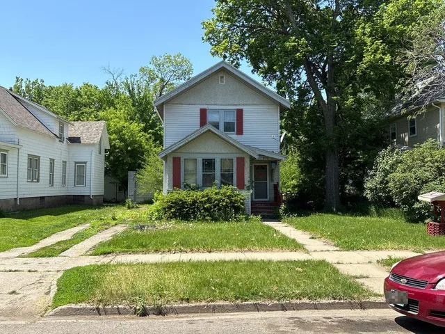 506 S  Jackson St, Aberdeen, SD 57401