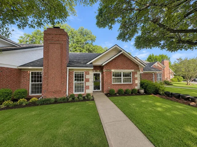 527 Park Pl, Carthage, TX 75633