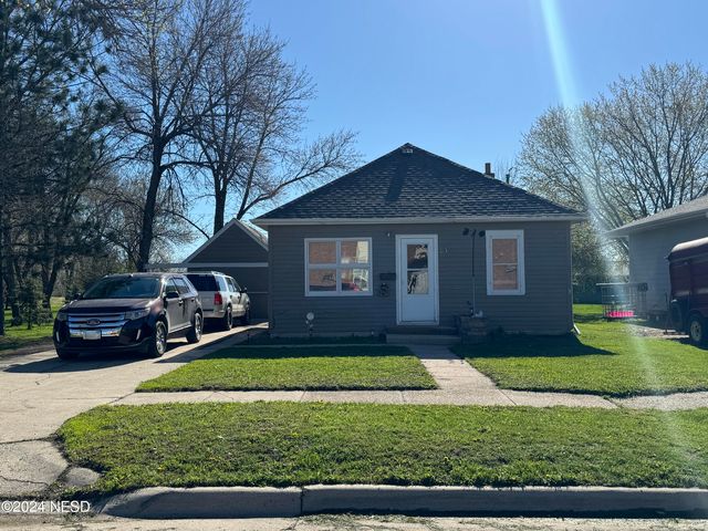 213 N  Middlebrook St, Milbank, SD 57252