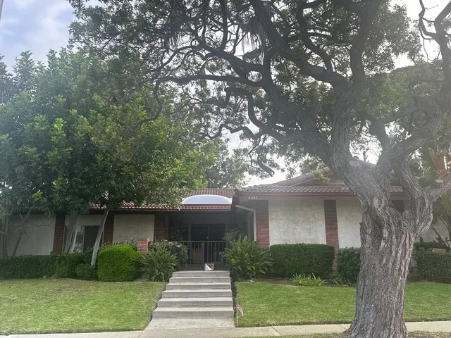 6642 S  Garth Ave, Los Angeles, CA 90056