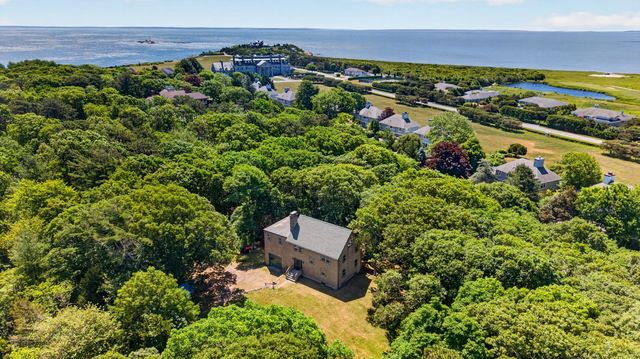 21 Mattarest Ln, Dartmouth, MA 02748