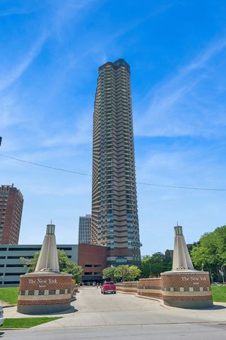 3660 N  Lake Shore Dr #2812, Chicago, IL 60613
