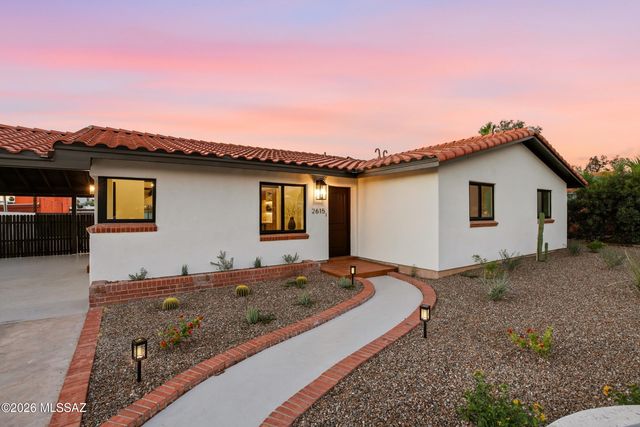 2615 E  Manchester St, Tucson, AZ 85716