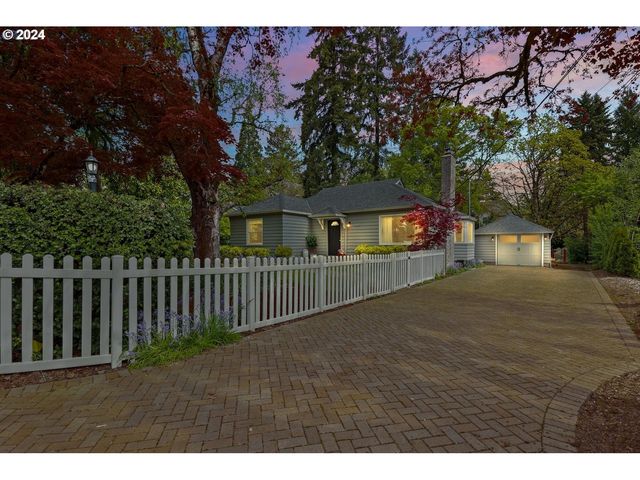 3450 SW 87th Ave #A, Portland, OR 97225