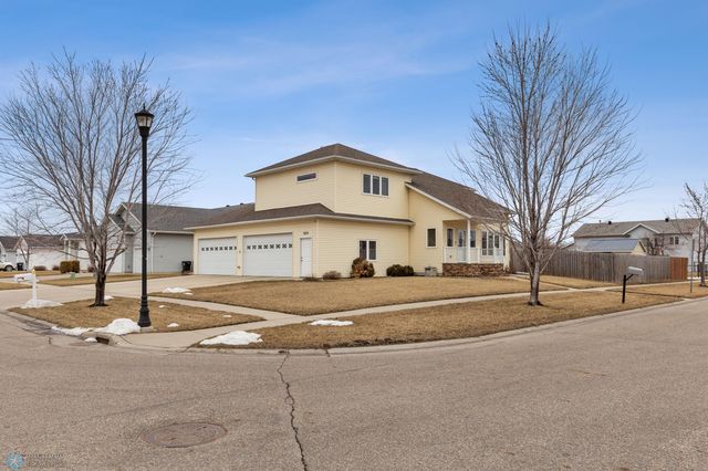 1626 18th Ave E, West Fargo, ND 58078