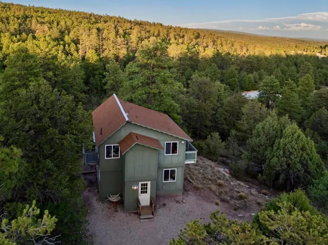 162 Black Bear Rd, Ramah, NM 87321
