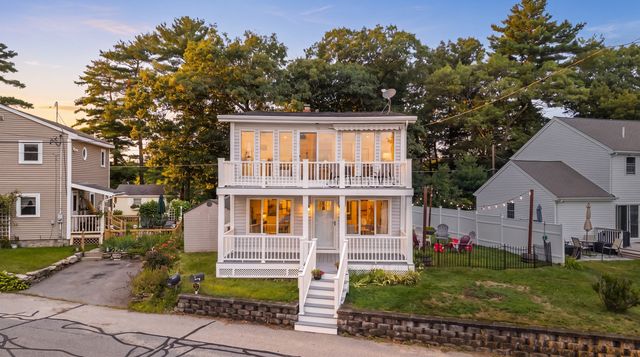 4 Birch Dr, Webster, MA 01570