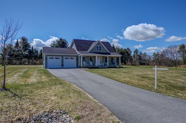 7 Dartmouth Place, Windham, ME 04062