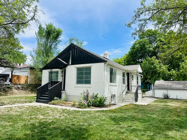 5245 S  900 E, Salt Lake City, UT 84117