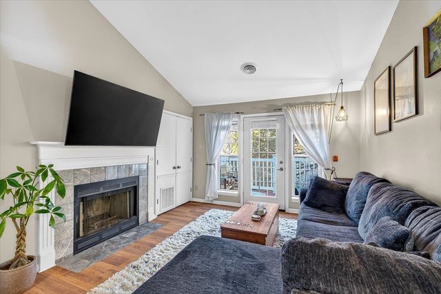 926 Harbor Ct #7, Madison, WI 53705