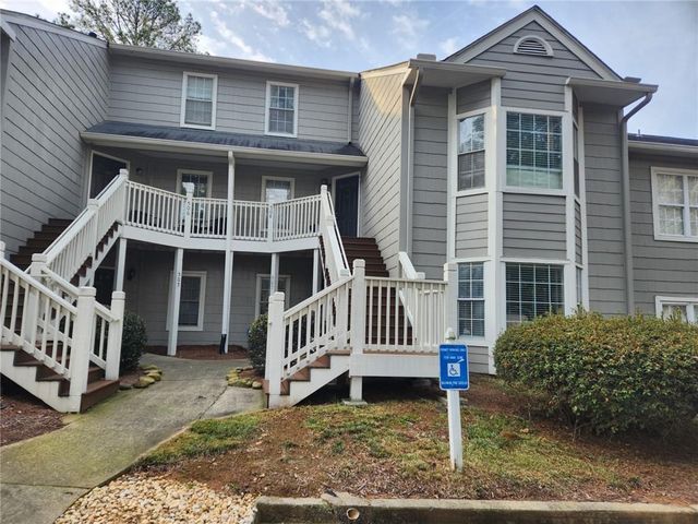508 Mill Pond Rd, Roswell, GA 30076
