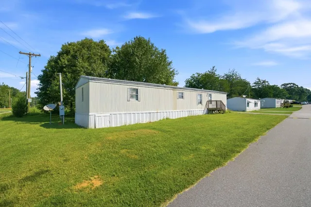 1 Cumbie Rd #1, Fountain Inn, SC 29644
