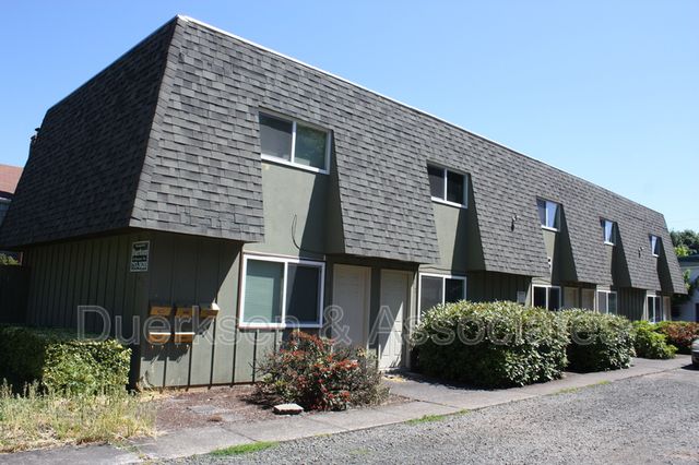 617 NW 21st St   #4, Corvallis, OR 97330