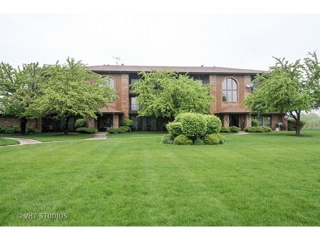 8804 W  140th St #215, Orland Park, IL 60462
