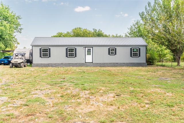 36 Route 1 County Rd #26711, Petty, TX 75470