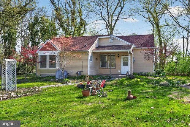79 E  Millbrooke Ave, Woodstown, NJ 08098