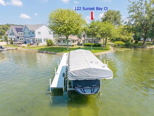122 Sunset Bay Ct, Fremont, IN 46737