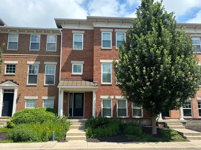 6338 Central Blvd, Whitestown, IN 46075