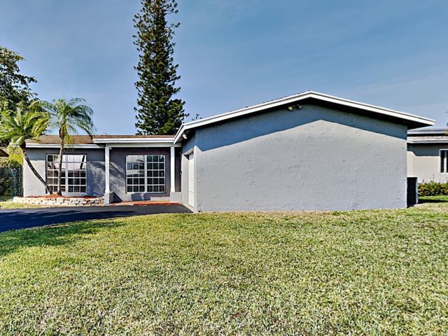 9607 NW 26th Pl, Fort Lauderdale, FL 33322