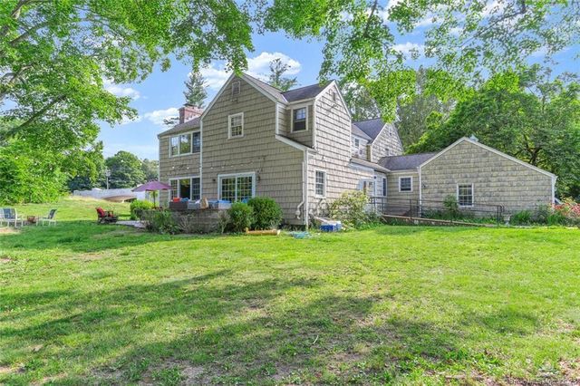 400 White Oak Shade Rd, New Canaan, CT 06840