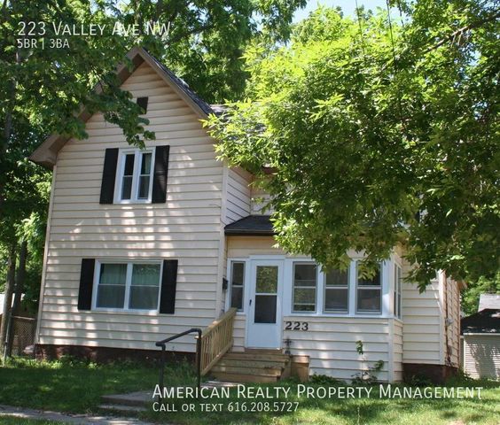 223 Valley Ave NW, Grand Rapids, MI 49504
