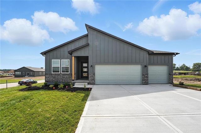 10632 N  Jarboe St, Kansas City, MO 64155