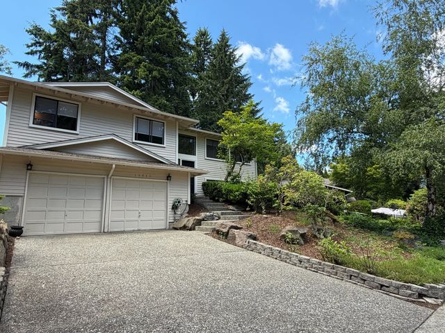 13933 94th Ave NE, Kirkland, WA 98034