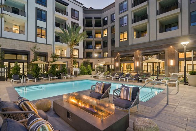 1075 N  Link #1208, Anaheim, CA 92806