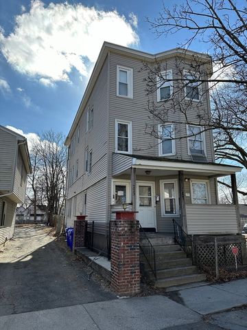 221-223 Quincy St, Springfield, MA 01109