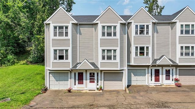 173 Russo Ave #109, East Haven, CT 06513